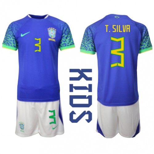 Otroški Nogometni dresi Brazilija Thiago Silva #3 Gostujoči SP 2022 Kratek Rokav (+ Kratke hlače)